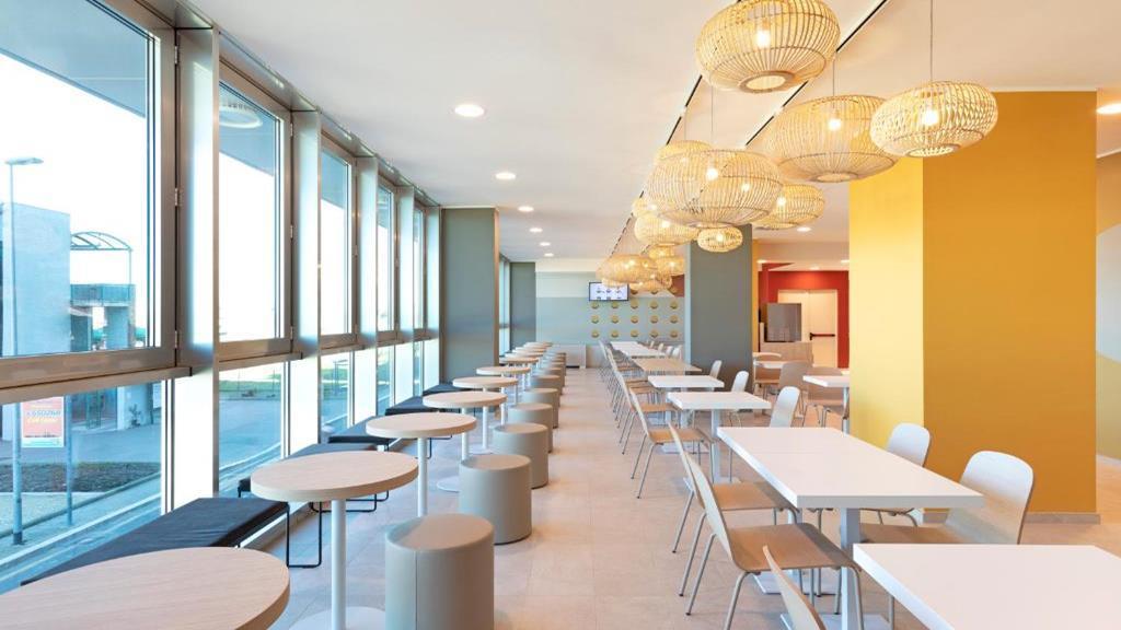 B&B Hotel Roma Fiumicino Aeroporto Fiera 2 ภายนอก รูปภาพ